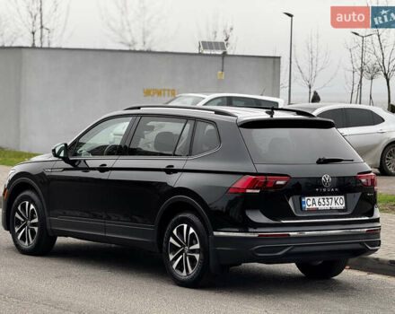 Черный Фольксваген Тигуан, объемом двигателя 2 л и пробегом 12 тыс. км за 25500 $, фото 8 на Automoto.ua