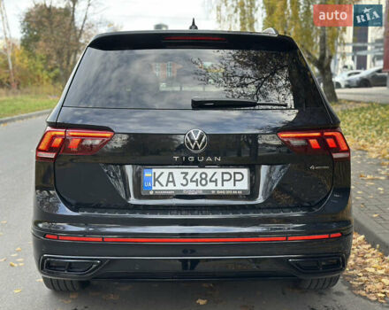 Черный Фольксваген Тигуан, объемом двигателя 1.98 л и пробегом 17 тыс. км за 29500 $, фото 2 на Automoto.ua