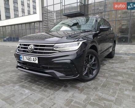 Чорний Фольксваген Тігуан, об'ємом двигуна 1.98 л та пробігом 4 тис. км за 28900 $, фото 1 на Automoto.ua