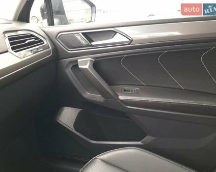 Чорний Фольксваген Тігуан, об'ємом двигуна 1.98 л та пробігом 4 тис. км за 28900 $, фото 22 на Automoto.ua