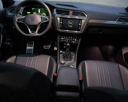 Чорний Фольксваген Тігуан, об'ємом двигуна 2 л та пробігом 17 тис. км за 31500 $, фото 6 на Automoto.ua