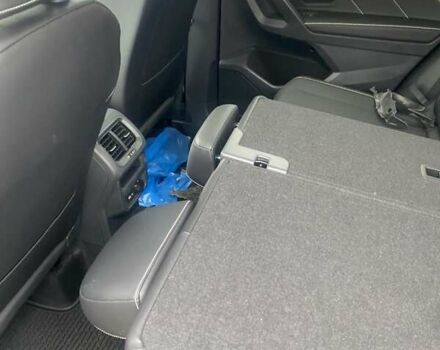 Чорний Фольксваген Тігуан, об'ємом двигуна 1.98 л та пробігом 3 тис. км за 14000 $, фото 6 на Automoto.ua