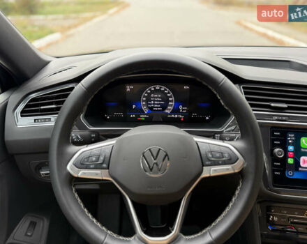 Чорний Фольксваген Тігуан, об'ємом двигуна 1.98 л та пробігом 6 тис. км за 29500 $, фото 23 на Automoto.ua