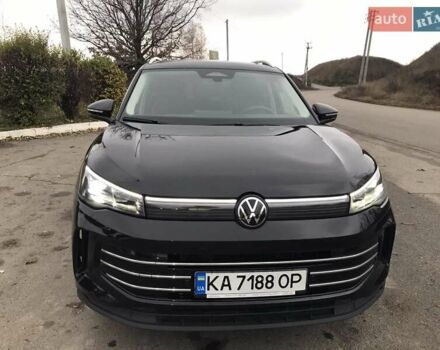 Чорний Фольксваген Тігуан, об'ємом двигуна 1.97 л та пробігом 30 тис. км за 46000 $, фото 2 на Automoto.ua