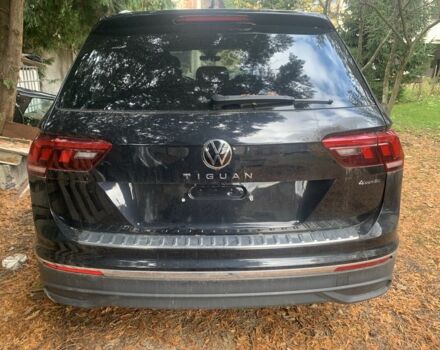 Чорний Фольксваген Тігуан, об'ємом двигуна 2 л та пробігом 14 тис. км за 12900 $, фото 2 на Automoto.ua