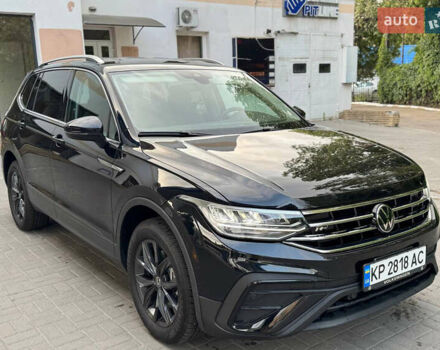 Черный Фольксваген Тигуан, объемом двигателя 1.98 л и пробегом 19 тыс. км за 27499 $, фото 4 на Automoto.ua