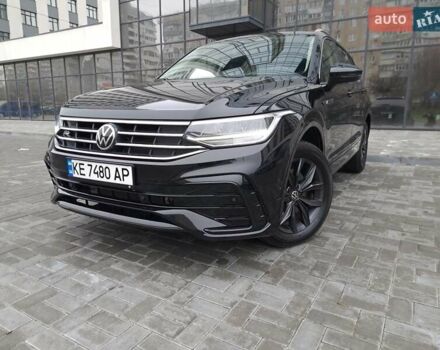 Чорний Фольксваген Тігуан, об'ємом двигуна 1.98 л та пробігом 4 тис. км за 28900 $, фото 8 на Automoto.ua