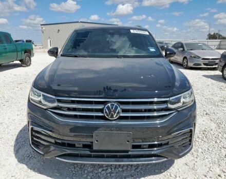 Черный Фольксваген Тигуан, объемом двигателя 2 л и пробегом 15 тыс. км за 9900 $, фото 2 на Automoto.ua