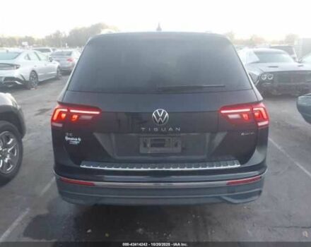 Чорний Фольксваген Тігуан, об'ємом двигуна 2 л та пробігом 16 тис. км за 8000 $, фото 15 на Automoto.ua