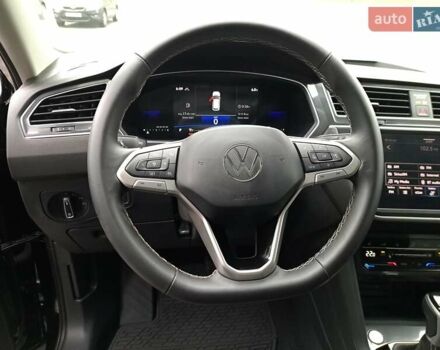 Чорний Фольксваген Тігуан, об'ємом двигуна 1.98 л та пробігом 4 тис. км за 28900 $, фото 15 на Automoto.ua