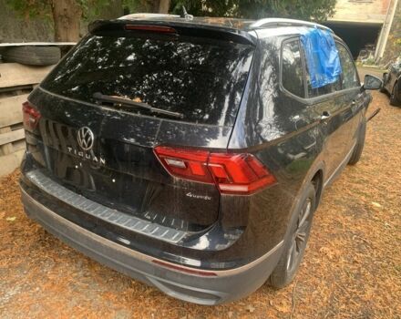 Чорний Фольксваген Тігуан, об'ємом двигуна 2 л та пробігом 14 тис. км за 12900 $, фото 1 на Automoto.ua