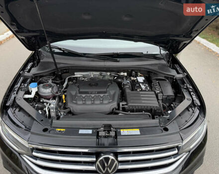 Чорний Фольксваген Тігуан, об'ємом двигуна 1.98 л та пробігом 6 тис. км за 29500 $, фото 20 на Automoto.ua