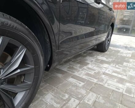 Чорний Фольксваген Тігуан, об'ємом двигуна 1.98 л та пробігом 4 тис. км за 28900 $, фото 12 на Automoto.ua