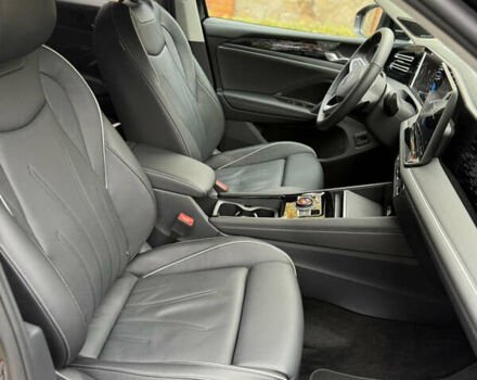 Чорний Фольксваген Тігуан, об'ємом двигуна 2 л та пробігом 1 тис. км за 48700 $, фото 13 на Automoto.ua