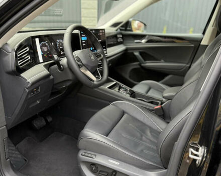 Чорний Фольксваген Тігуан, об'ємом двигуна 2 л та пробігом 1 тис. км за 48700 $, фото 6 на Automoto.ua