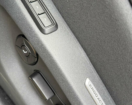 Чорний Фольксваген Тігуан, об'ємом двигуна 2 л та пробігом 1 тис. км за 48700 $, фото 10 на Automoto.ua