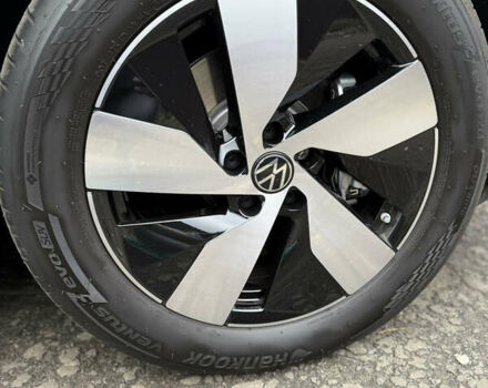 Чорний Фольксваген Тігуан, об'ємом двигуна 2 л та пробігом 1 тис. км за 48700 $, фото 30 на Automoto.ua