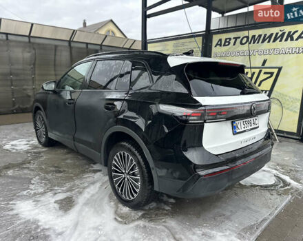 Черный Фольксваген Тигуан, объемом двигателя 1.97 л и пробегом 2 тыс. км за 33500 $, фото 8 на Automoto.ua