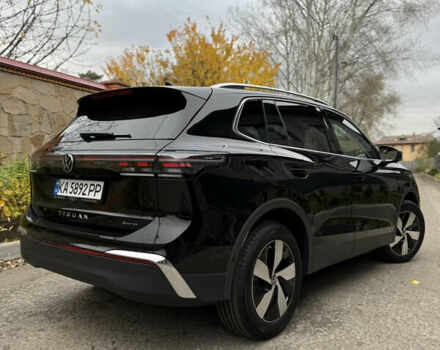 Чорний Фольксваген Тігуан, об'ємом двигуна 2 л та пробігом 1 тис. км за 48700 $, фото 2 на Automoto.ua