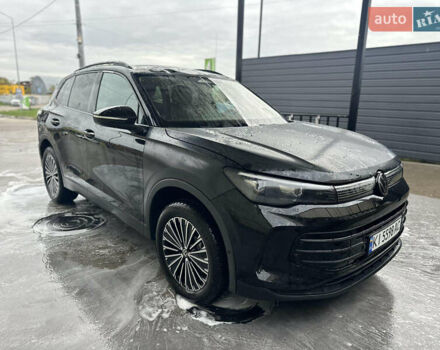 Черный Фольксваген Тигуан, объемом двигателя 1.97 л и пробегом 2 тыс. км за 32500 $, фото 2 на Automoto.ua