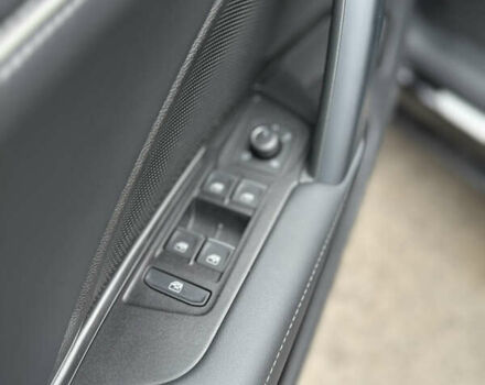 Чорний Фольксваген Тігуан, об'ємом двигуна 2 л та пробігом 1 тис. км за 48700 $, фото 9 на Automoto.ua