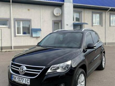 Чорний Фольксваген Тігуан, об'ємом двигуна 1.97 л та пробігом 276 тис. км за 12000 $, фото 1 на Automoto.ua