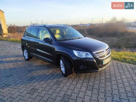 Черный Фольксваген Тигуан, объемом двигателя 1.97 л и пробегом 287 тыс. км за 10500 $, фото 1 на Automoto.ua