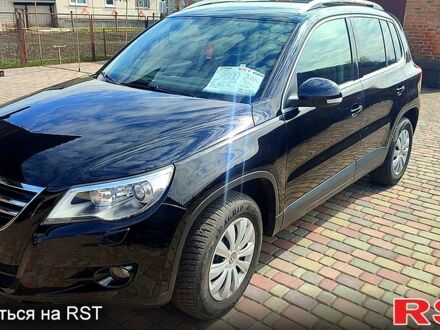 Фольксваген Тігуан 2008 у Конотопе на Automoto.ua Чорний Фольксваген Тігуан, об'ємом двигуна 14 л та пробігом 194 тис. км за 9000 $, фото 1 на Automoto.ua