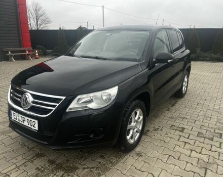 Чорний Фольксваген Тігуан, об'ємом двигуна 2 л та пробігом 282 тис. км за 4664 $, фото 1 на Automoto.ua