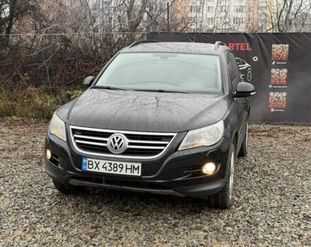 Черный Фольксваген Тигуан, объемом двигателя 2 л и пробегом 269 тыс. км за 10300 $, фото 1 на Automoto.ua