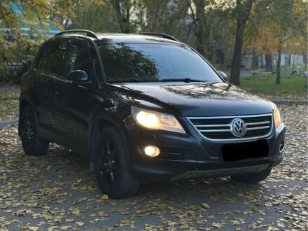 Фольксваген Тигуан 2009 в Славянске на Automoto.ua Черный Фольксваген Тигуан, объемом двигателя 2 л и пробегом 360 тыс. км за 5500 $, фото 1 на Automoto.ua