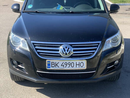 Фольксваген Тигуан 2009 в Ровно на Automoto.ua Черный Фольксваген Тигуан, объемом двигателя 1.97 л и пробегом 288 тыс. км за 11200 $, фото 1 на Automoto.ua