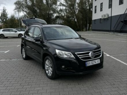 Фольксваген Тігуан 2010 у Хмельницькому на Automoto.ua Чорний Фольксваген Тігуан, об'ємом двигуна 2 л та пробігом 250 тис. км за 8500 $, фото 1 на Automoto.ua