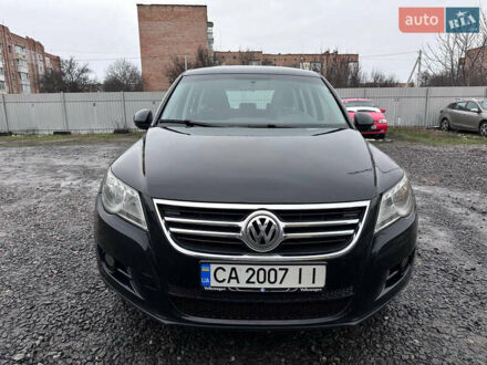 Черный Фольксваген Тигуан, объемом двигателя 1.97 л и пробегом 298 тыс. км за 11000 $, фото 1 на Automoto.ua