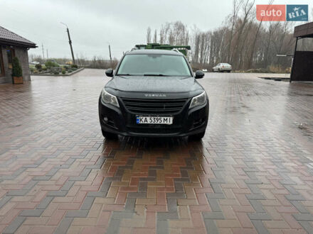 Черный Фольксваген Тигуан, объемом двигателя 2 л и пробегом 285 тыс. км за 13500 $, фото 1 на Automoto.ua