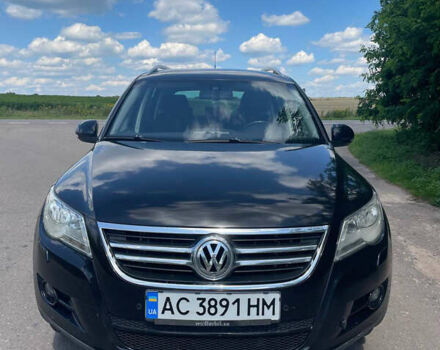 Черный Фольксваген Тигуан, объемом двигателя 1.97 л и пробегом 320 тыс. км за 11200 $, фото 1 на Automoto.ua