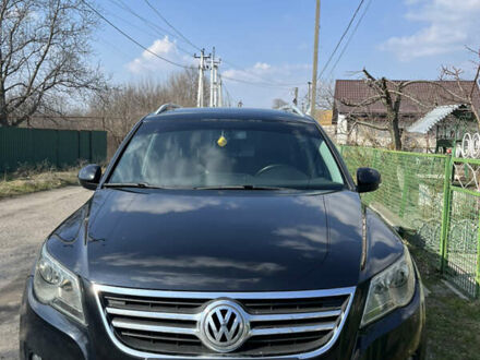 Фольксваген Тигуан 2011 в Царичанке на Automoto.ua Черный Фольксваген Тигуан, объемом двигателя 2.01 л и пробегом 240 тыс. км за 11250 $, фото 1 на Automoto.ua