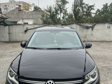 Черный Фольксваген Тигуан, объемом двигателя 2 л и пробегом 215 тыс. км за 10300 $, фото 1 на Automoto.ua