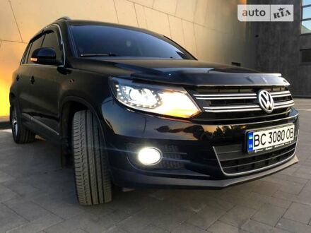 Фольксваген Тігуан 2012 у Луцьку на Automoto.ua Чорний Фольксваген Тігуан, об'ємом двигуна 2 л та пробігом 178 тис. км за 16500 $, фото 1 на Automoto.ua