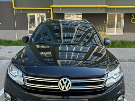 Чорний Фольксваген Тігуан, об'ємом двигуна 0 л та пробігом 195 тис. км за 16000 $, фото 1 на Automoto.ua