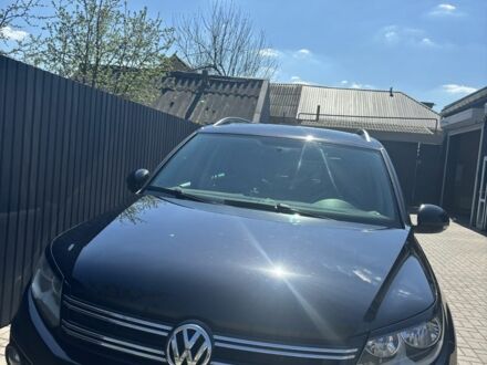 Черный Фольксваген Тигуан, объемом двигателя 1.98 л и пробегом 191 тыс. км за 11000 $, фото 1 на Automoto.ua