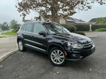 Черный Фольксваген Тигуан, объемом двигателя 2 л и пробегом 84 тыс. км за 2200 $, фото 1 на Automoto.ua