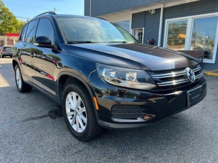 Чорний Фольксваген Тігуан, об'ємом двигуна 2 л та пробігом 74 тис. км за 4800 $, фото 1 на Automoto.ua