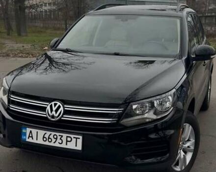 Чорний Фольксваген Тігуан, об'ємом двигуна 2 л та пробігом 175 тис. км за 11700 $, фото 1 на Automoto.ua