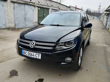 Черный Фольксваген Тигуан, объемом двигателя 2 л и пробегом 122 тыс. км за 9000 $, фото 1 на Automoto.ua