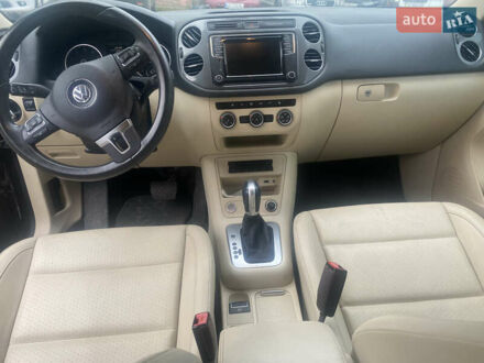 Черный Фольксваген Тигуан, объемом двигателя 1.98 л и пробегом 130 тыс. км за 12499 $, фото 1 на Automoto.ua