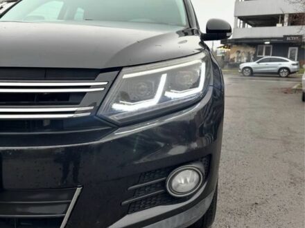 Чорний Фольксваген Тігуан, об'ємом двигуна 2 л та пробігом 3 тис. км за 15000 $, фото 1 на Automoto.ua