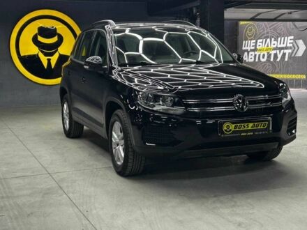 Чорний Фольксваген Тігуан, об'ємом двигуна 2 л та пробігом 133 тис. км за 14400 $, фото 1 на Automoto.ua