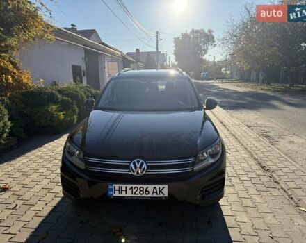 Фольксваген Тигуан 2016 в Одессе на Automoto.ua Черный Фольксваген Тигуан, объемом двигателя 1.98 л и пробегом 150 тыс. км за 15000 $, фото 1 на Automoto.ua