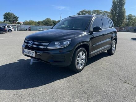 Фольксваген Тигуан 2016 в Киеве на Automoto.ua Черный Фольксваген Тигуан, объемом двигателя 2 л и пробегом 170 тыс. км за 11900 $, фото 1 на Automoto.ua